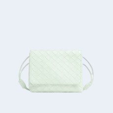 보테가 베네타 인트레치아토 크로스바디백